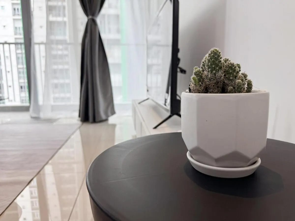 New Minimalist Cozy 3R3B Sgbesi - 6 Pax Apartment Kuala Lumpur